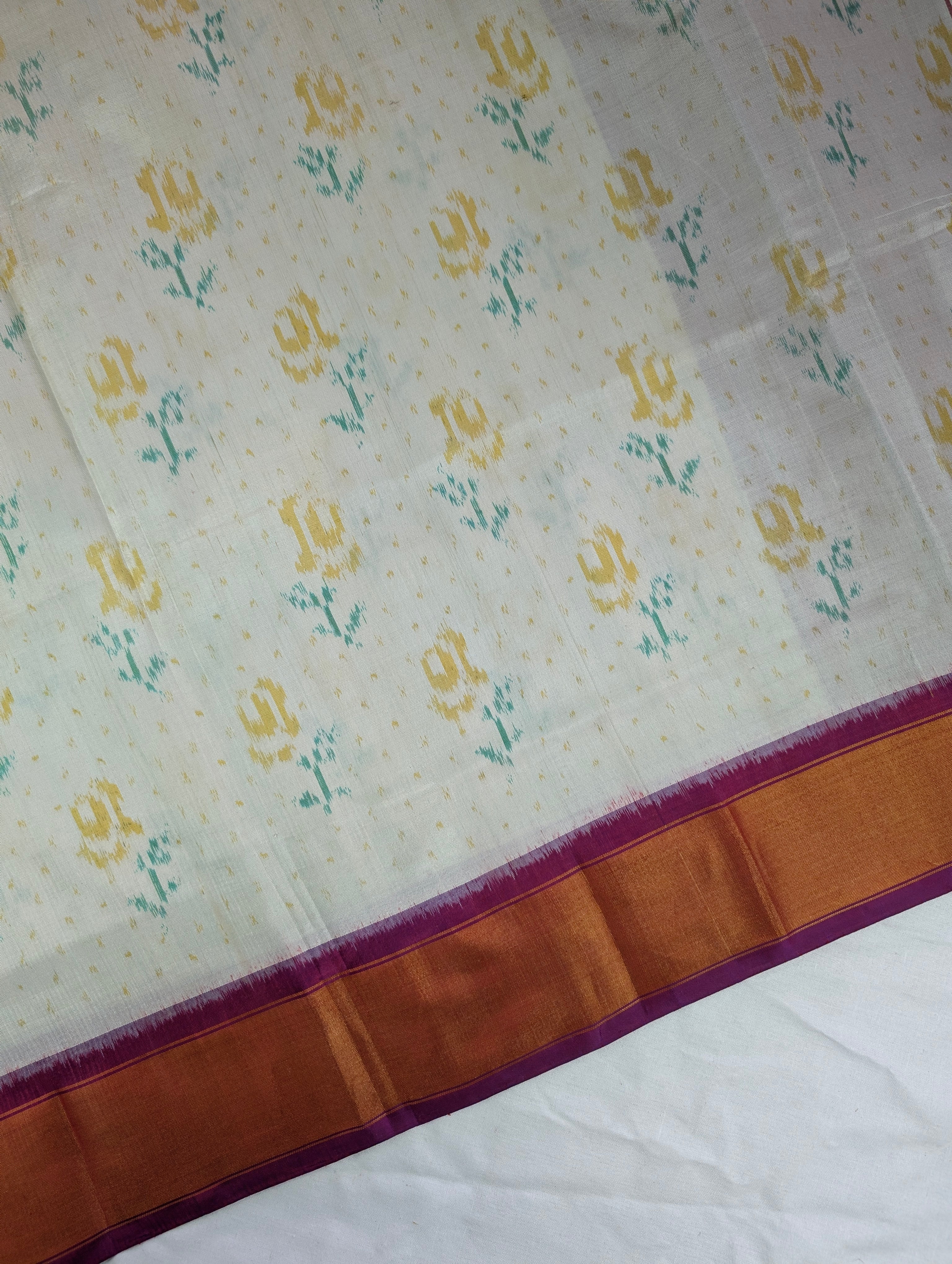 Handloom Patola Pure Silk Saree X Ivory Floral