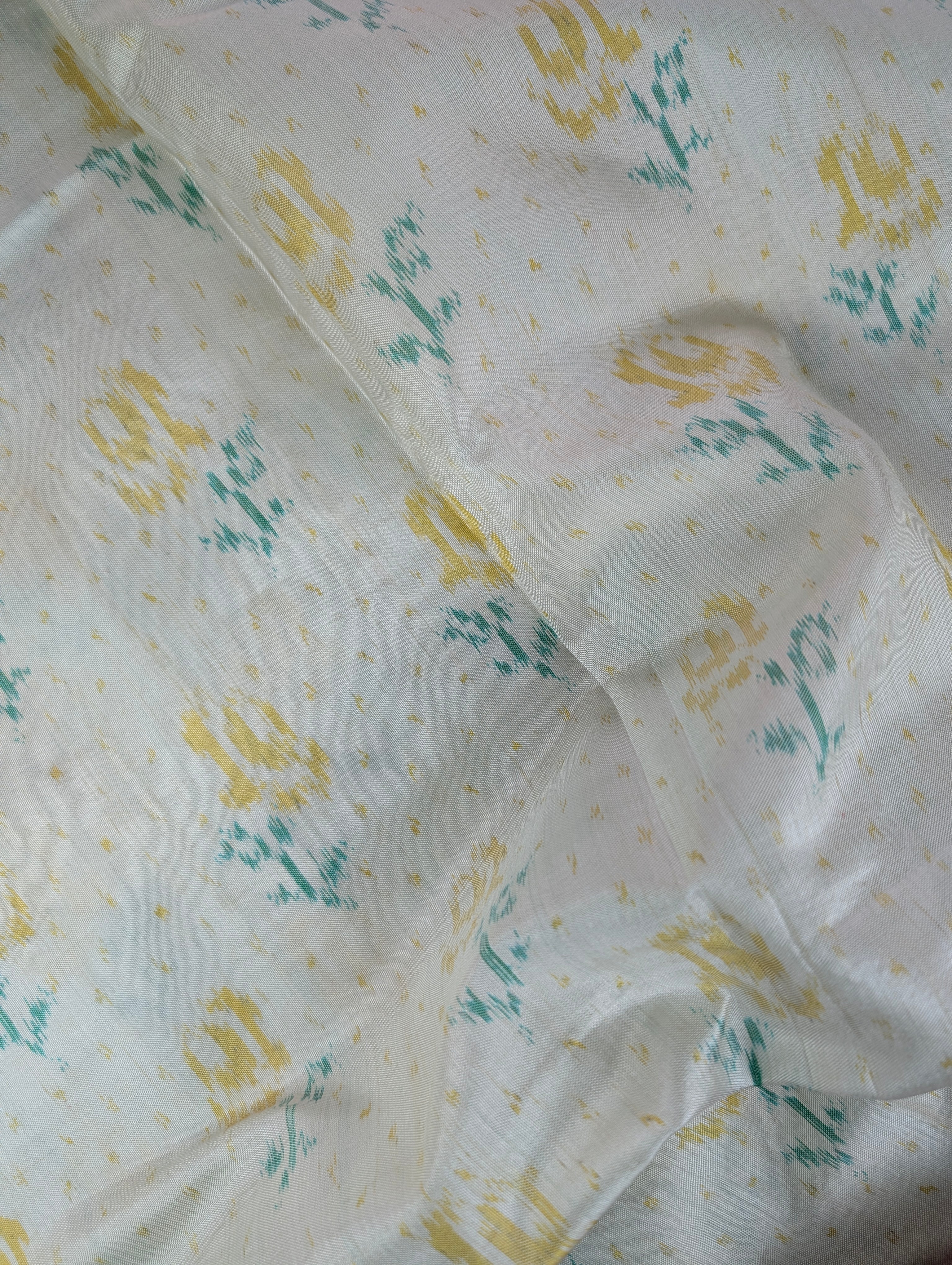 Handloom Patola Pure Silk Saree X Ivory Floral