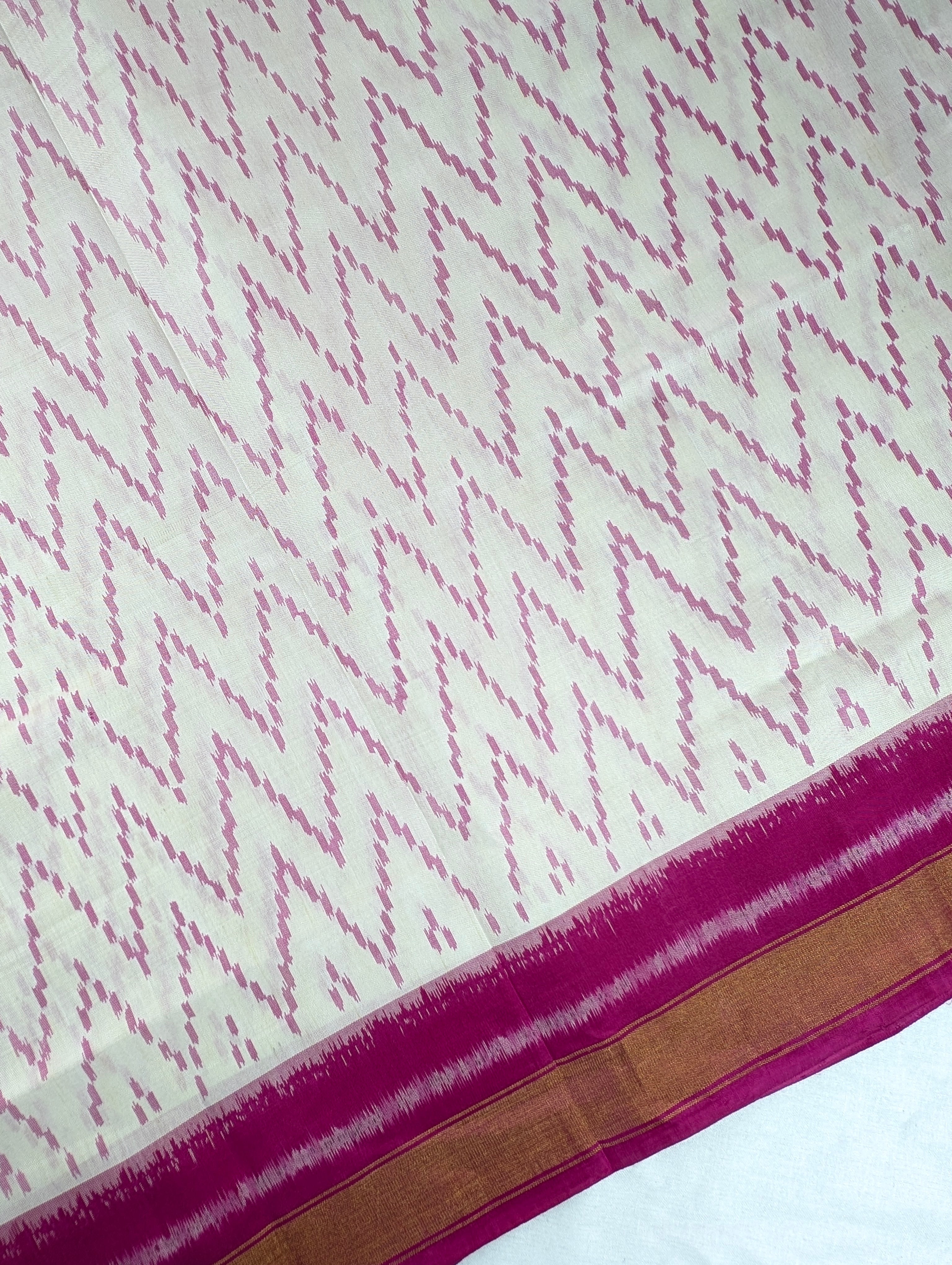 Handloom Patola Pure Silk Saree X off-white base with pink zigzag