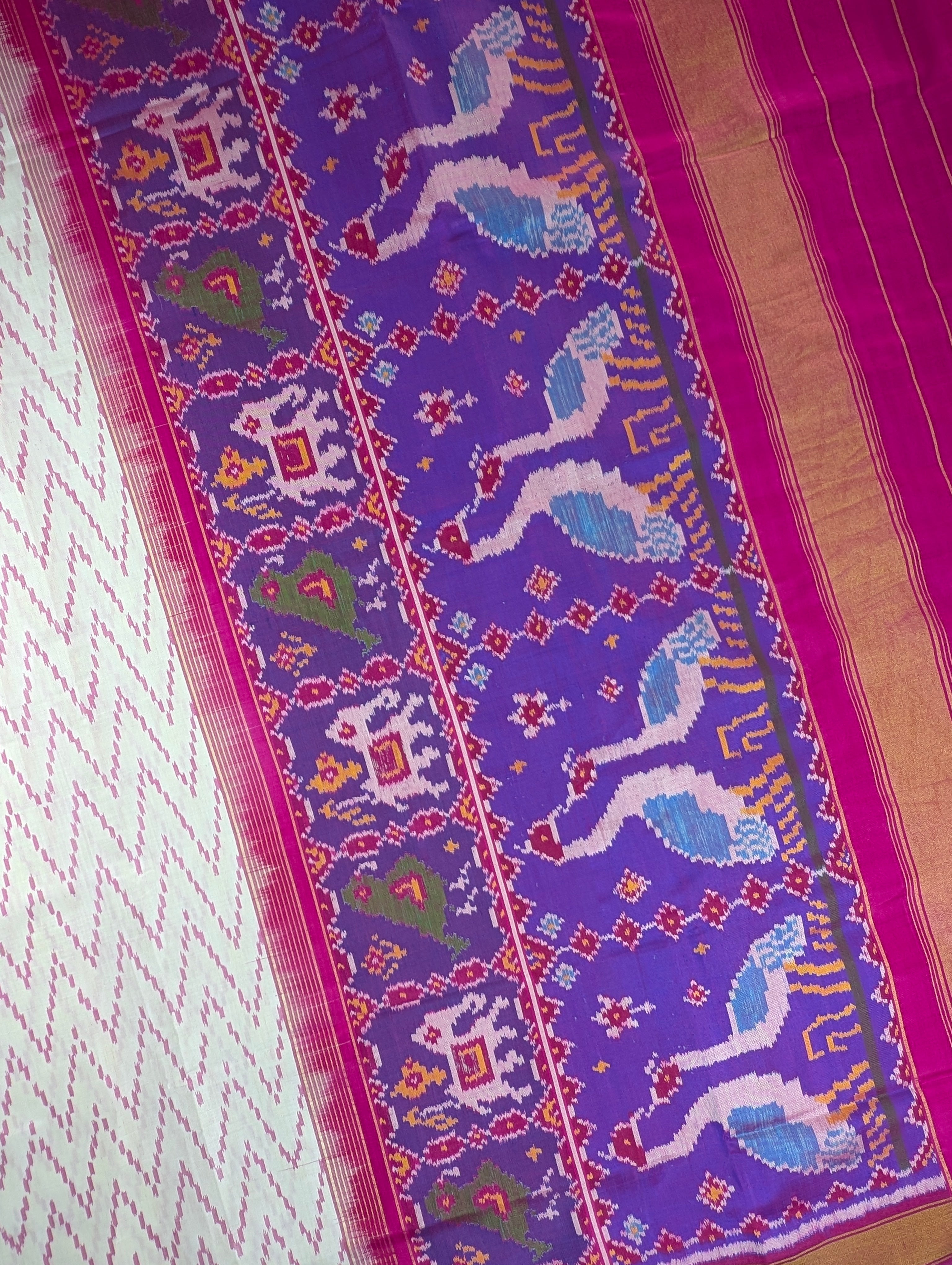 Handloom Patola Pure Silk Saree X off-white base with pink zigzag