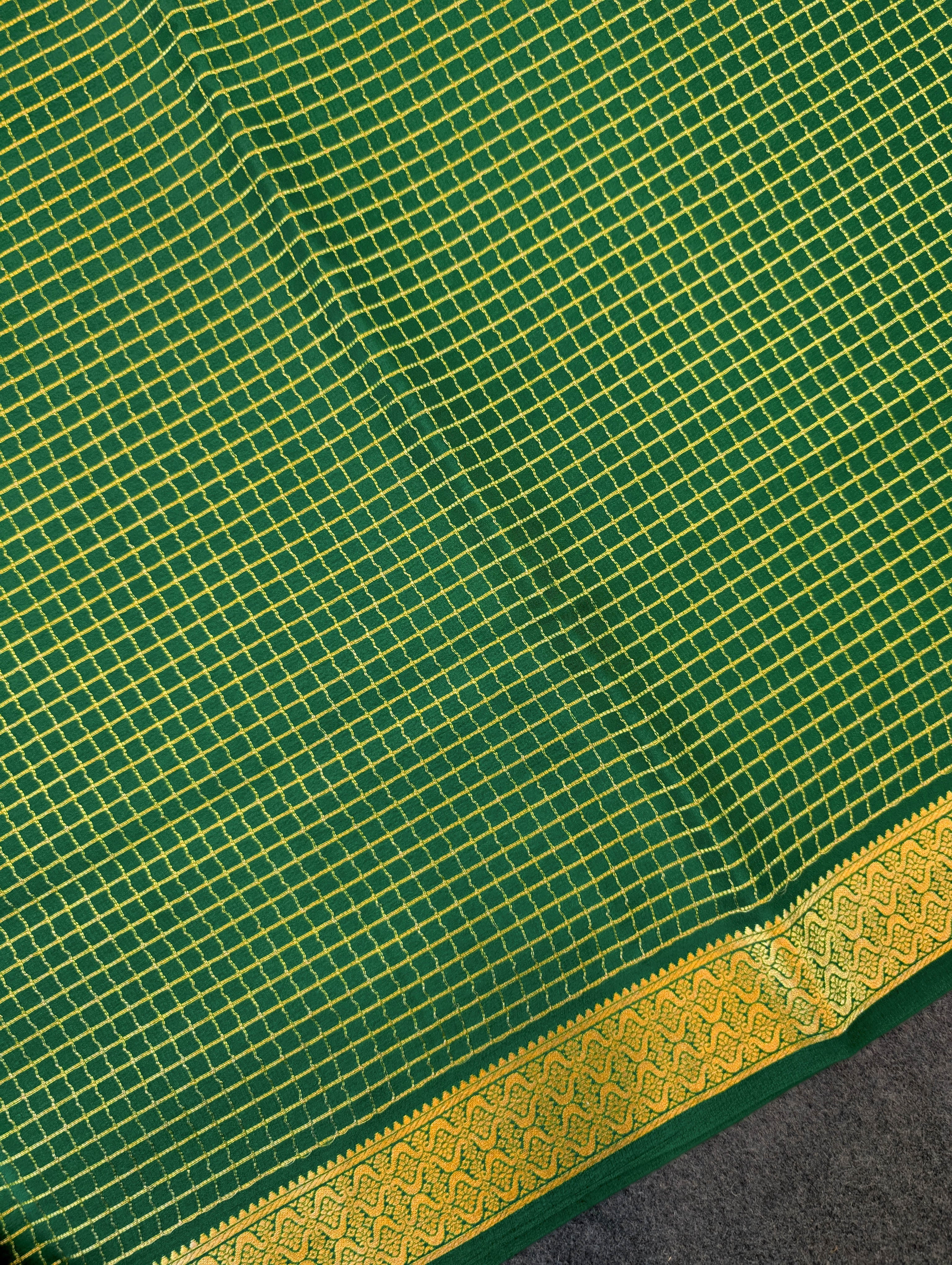 Pure Mysore Silk Crepe X Bandhani - Emerald Green
