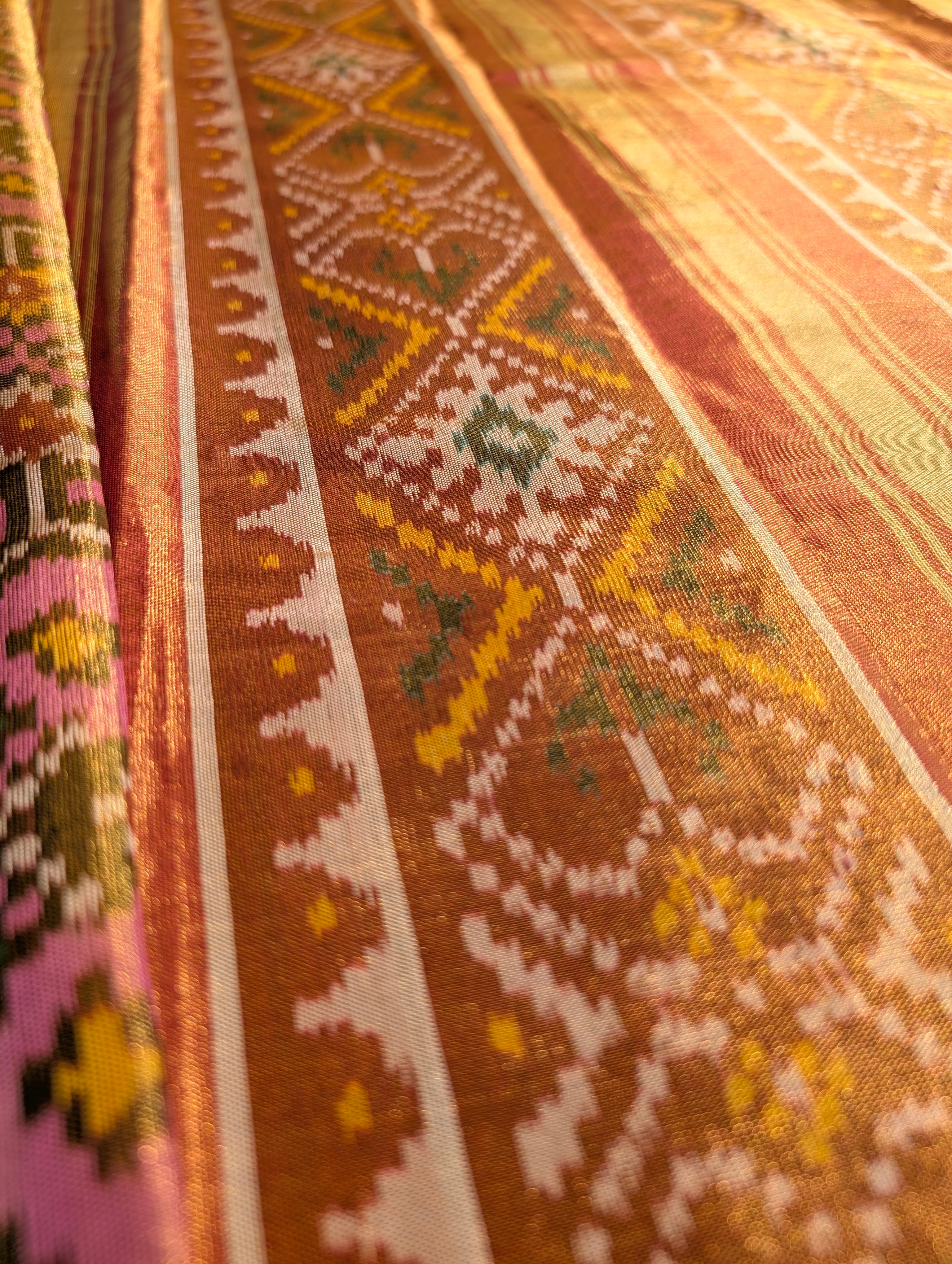 Handloom Tissue Patola Pure Silk Saree X Pink & Mustard