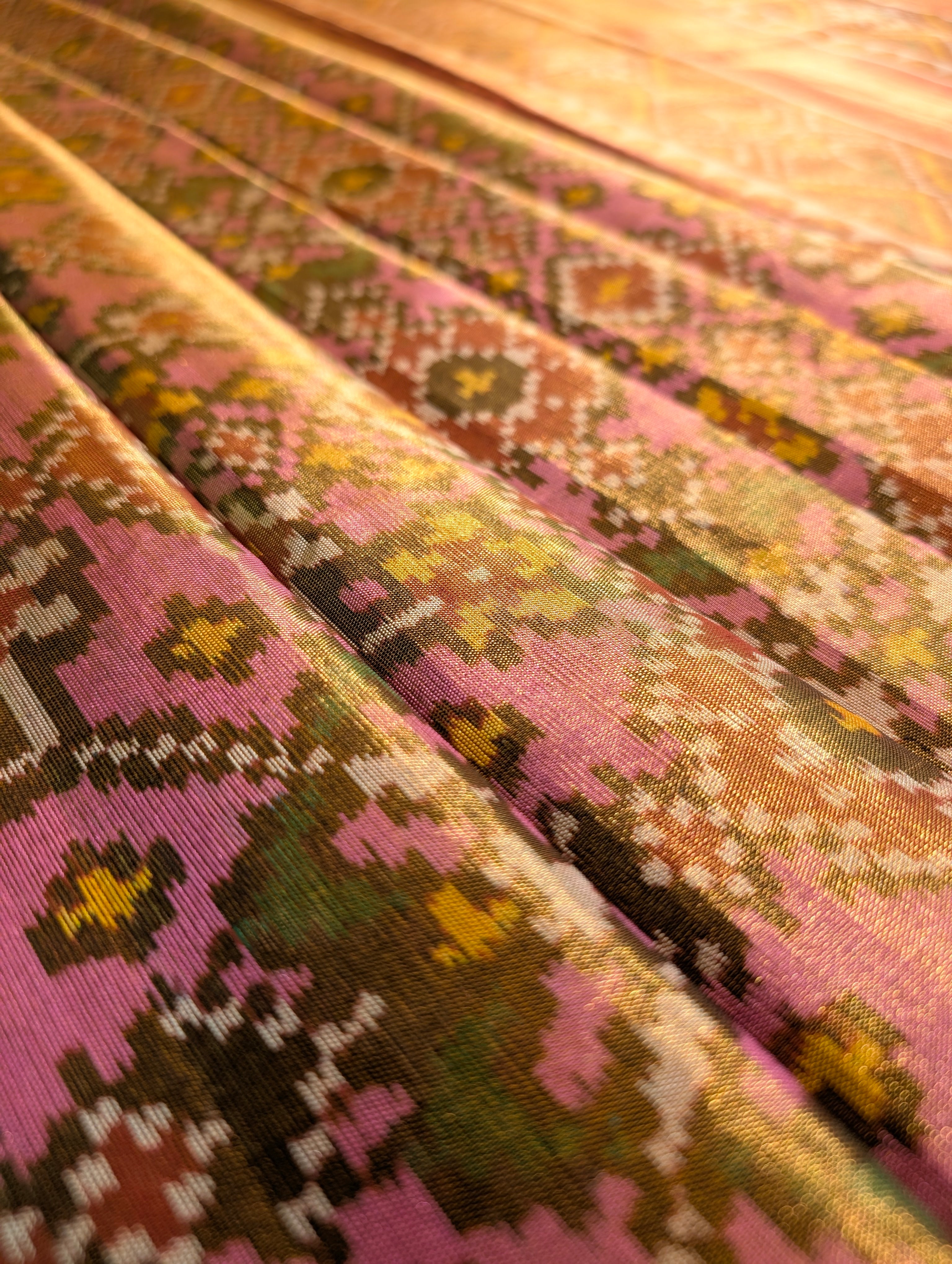 Handloom Tissue Patola Pure Silk Saree X Pink & Mustard