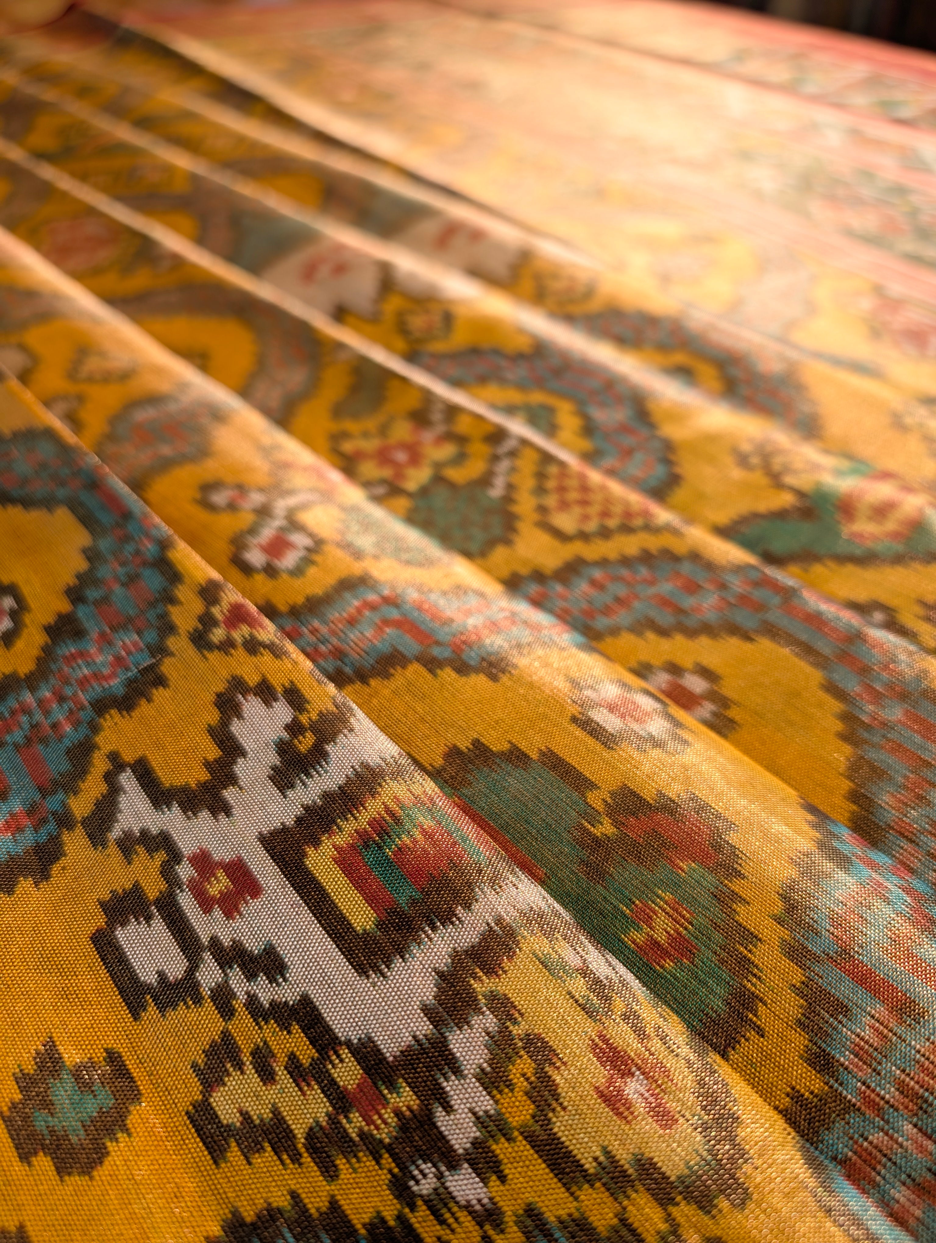 Handloom Tissue Patola Pure Silk Saree X Vibrant Yellow & Maroon