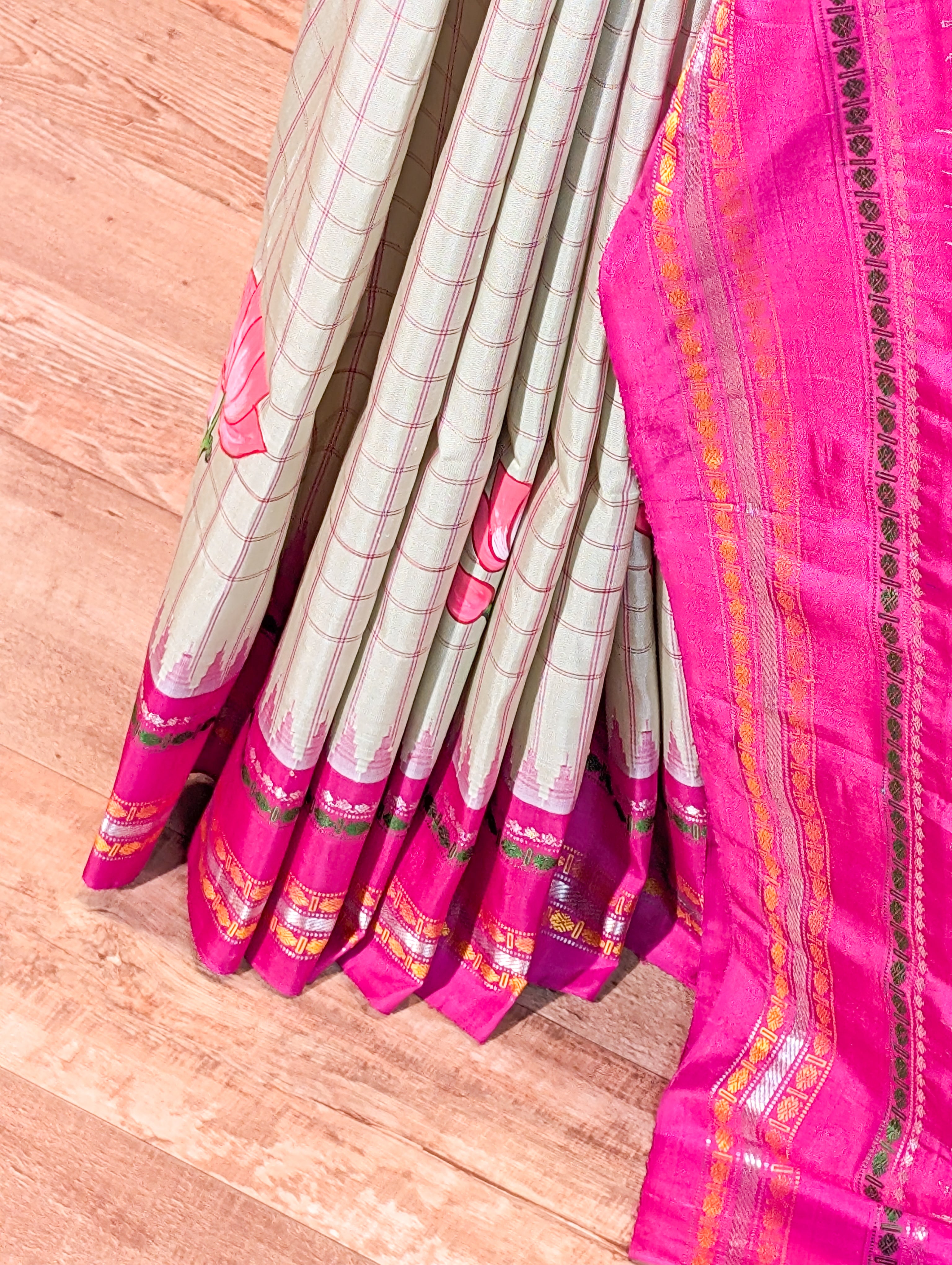 Pure Handloom Gadwal X Hand Painting - Soft Pink & Beige