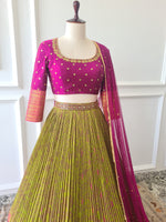 Load image into Gallery viewer, Green &amp; Pink Kalamkari Printed Lehanga Set

