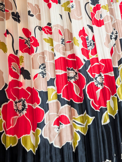 Chic Black Floral Pleated Lehenga