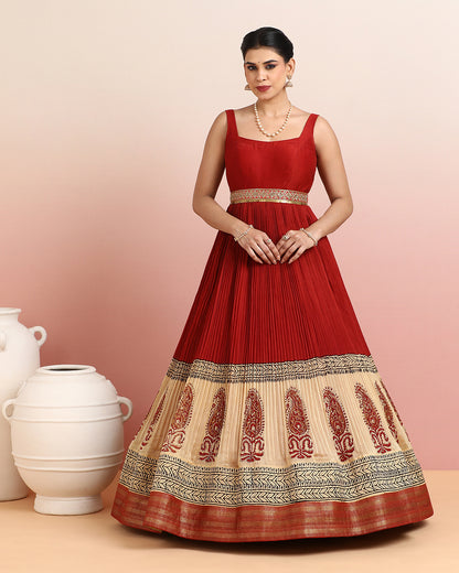 Red &amp; Cream Paisley Border Anarkali