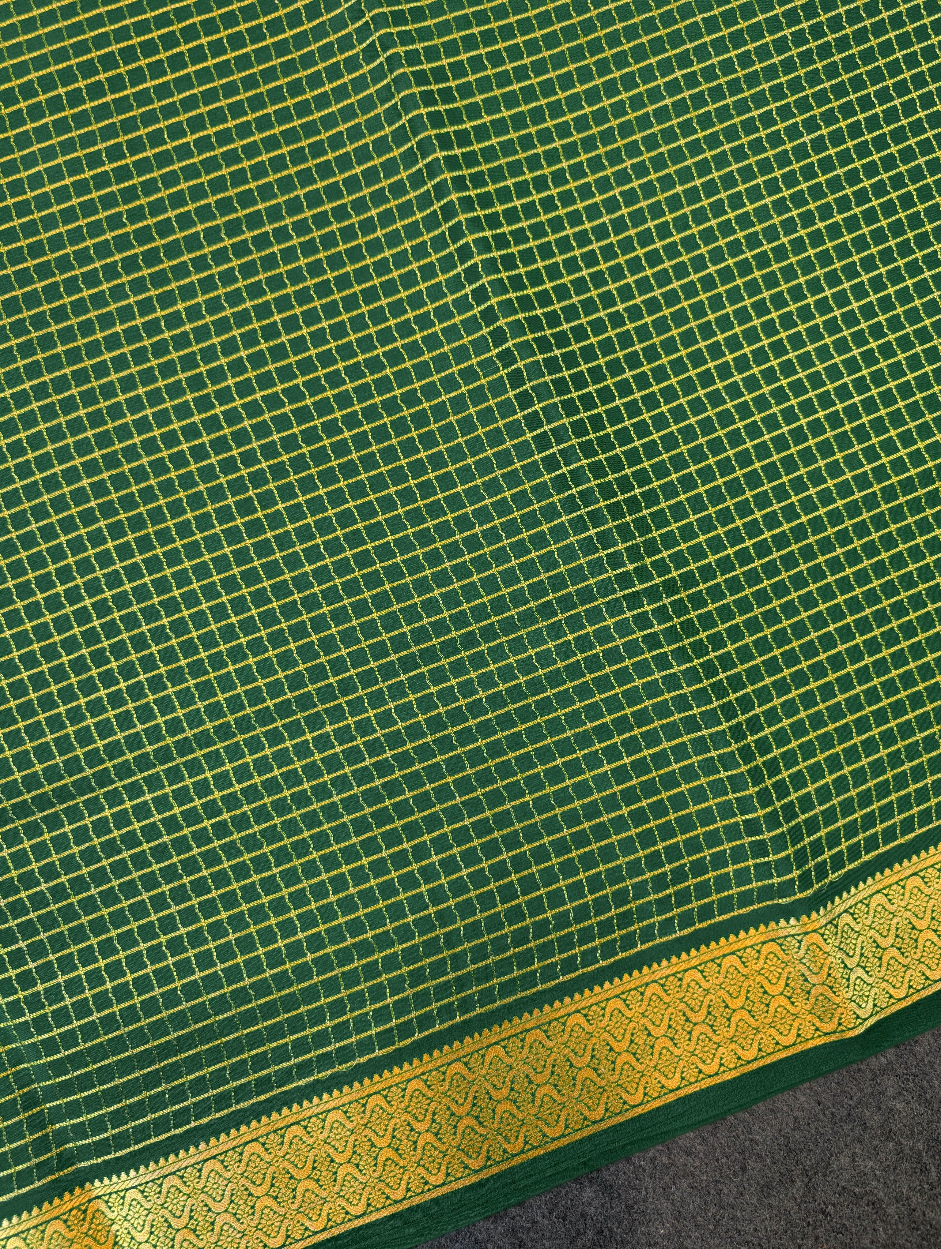 Pure Mysore Silk Crepe X Bandhani -  Emerald Green