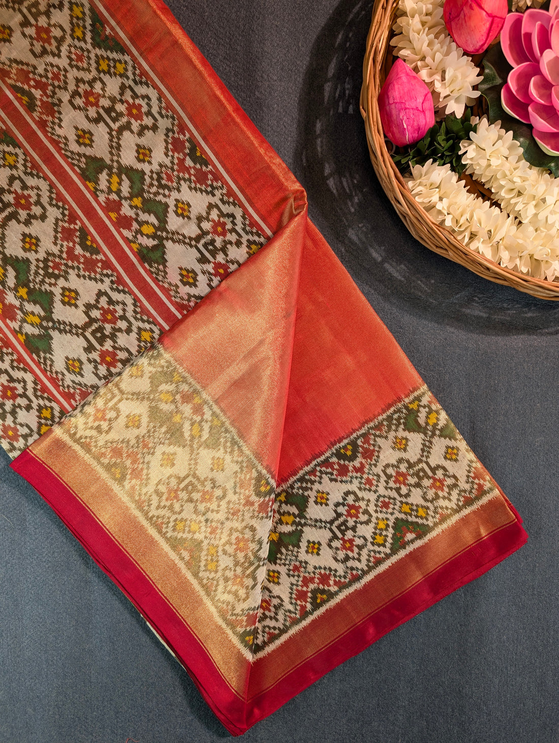 Handloom Tissue Patola Pure Silk Saree X Classic Red