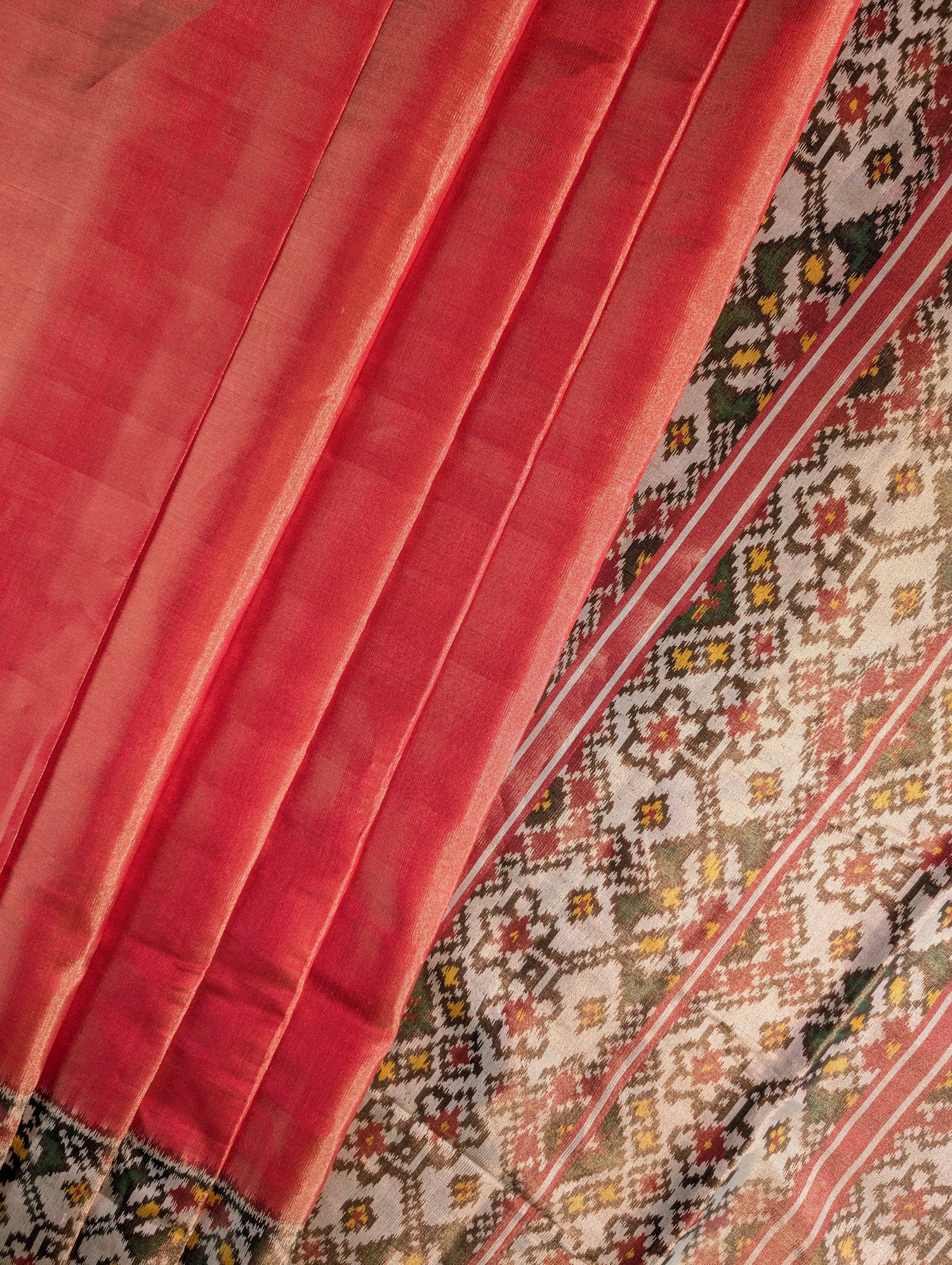 Handloom Tissue Patola Pure Silk Saree X Classic Red