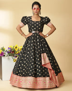 Load image into Gallery viewer, Naisha
