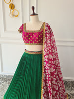 Load image into Gallery viewer, Akhila
